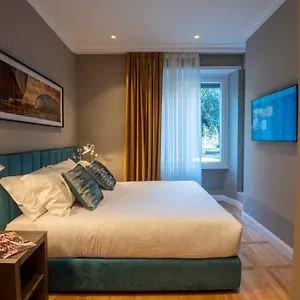 https://house-domus-213.it-romehotels.com